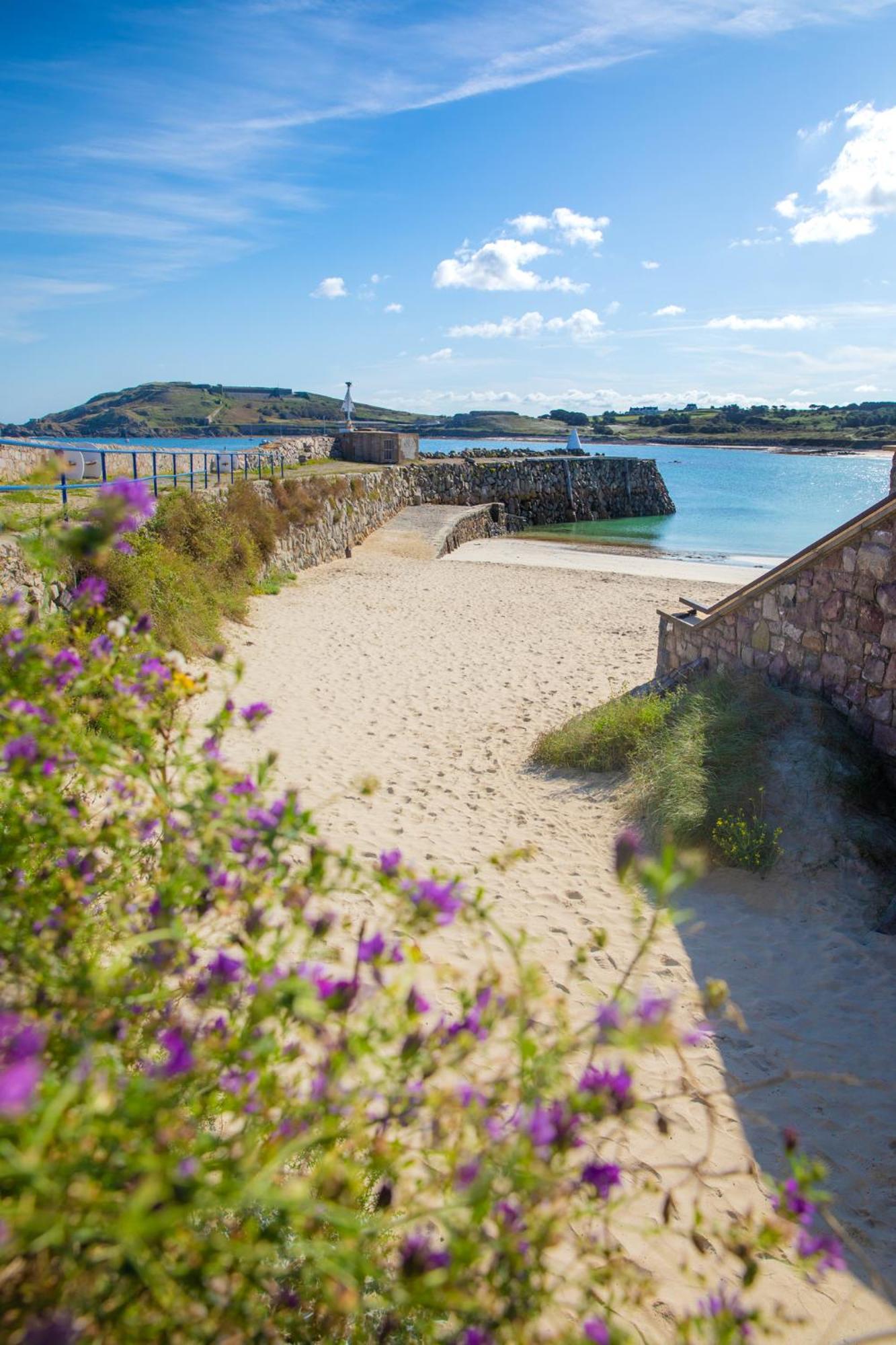 Braye Beach Hotel, Alderney Exterior foto